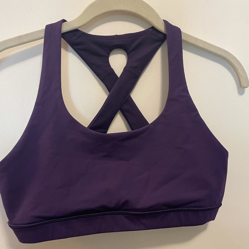 Lululemon sports bra. Size 8. Excellent condition